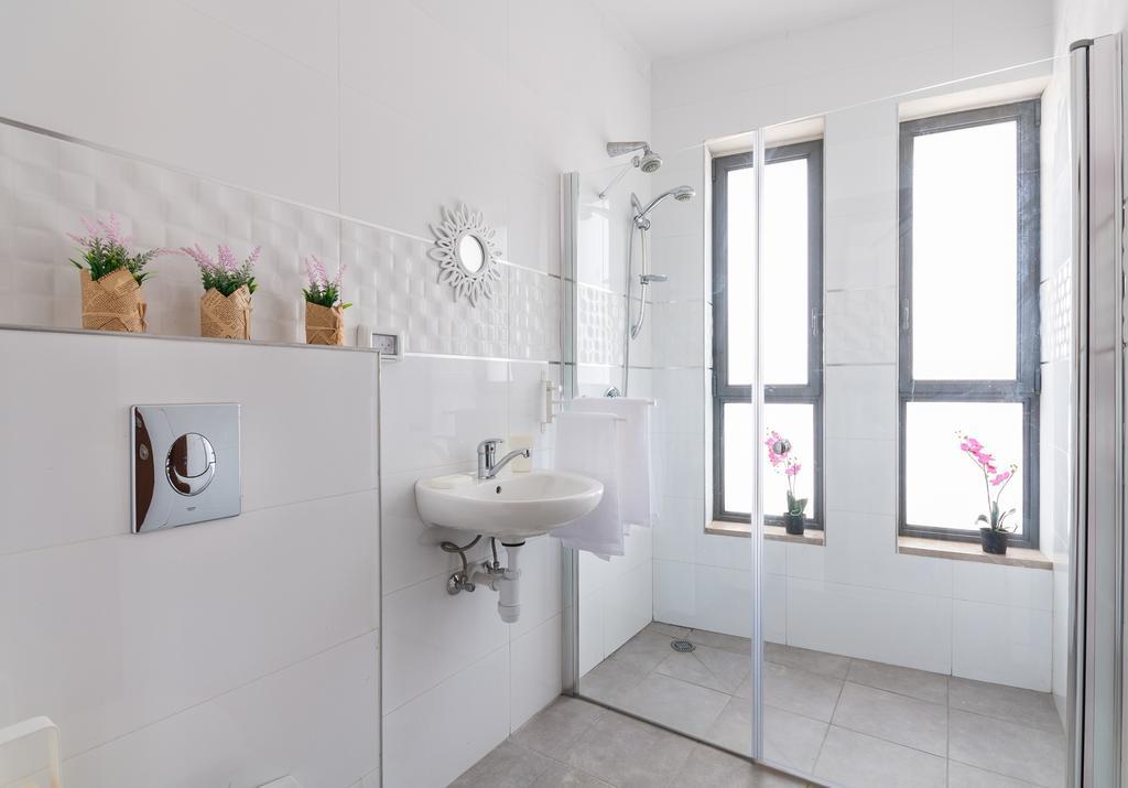 Sweet Inn Apartments - Nisim Bachar Street القدس الغرفة الصورة